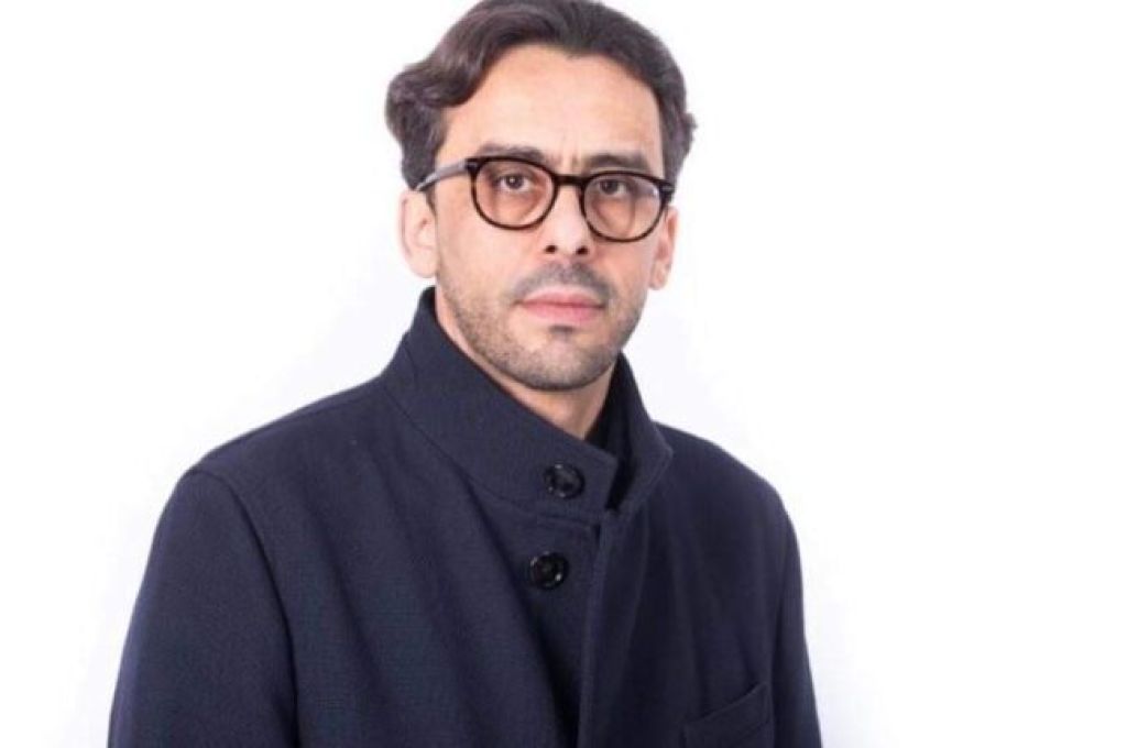 الدولار يسجل ال5 بالسوق الموازي