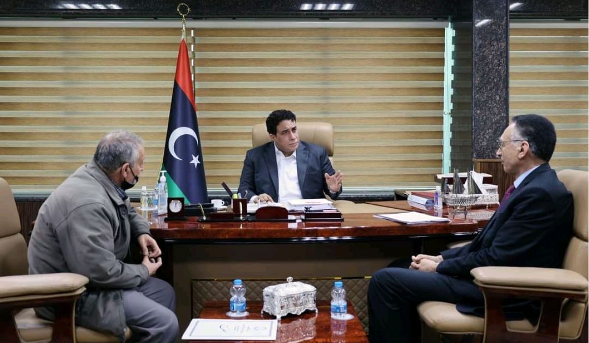 "المنفي" يبحث مع وزير الاقتصاد والتجارة الضوابط التي تم وضعها لضمان خفض أسعار السلع