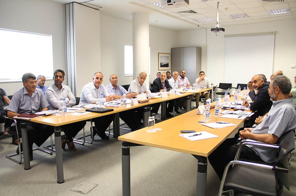 مجموعة مسلحة بالجنوب تقطع المياه عن طرابلس وتطالب بالعدالة في طرح الأحمال