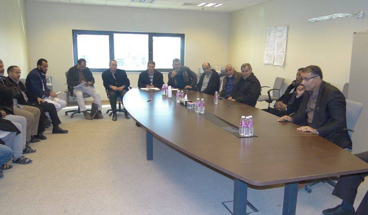 مد خط غاز لتغذية محطة سرت البخارية و بحث تعويض اصحاب المزارع المار بها