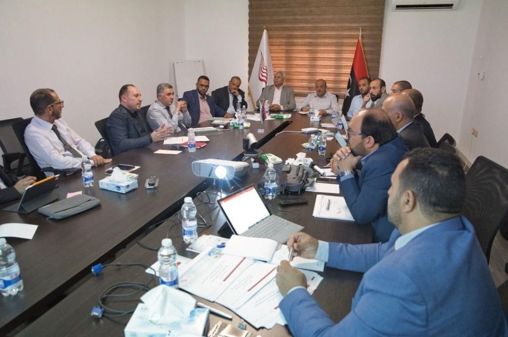 "الشنطي" يبحث مع القائم بأعمال السفارة الليبية بتونس تسهيل تقديم الخدمات للمواطنين والجالية الليبية