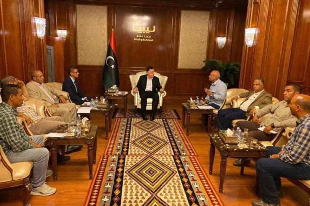 شركة الجوف النفطية تستلم طلبية مواد كيماوية بمخازنها