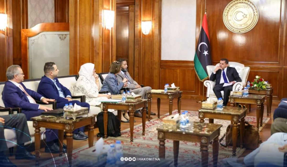 "الدبيبة" يؤكد على ضرورة صرف منحة بدل الإيجار للأسر النازحة من مدينة درنة