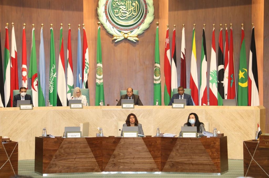 عون يجتمع مع القائم بأعمال سفارة جمهورية إندونيسيا لبحث التعاون بين البلدين