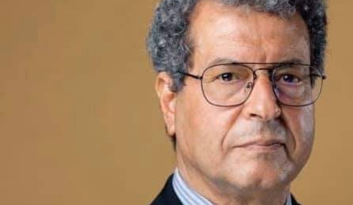 رويترز : عون يسعى للحصول على موافقة الميزانية لبلوغ هدف 1.5 مليون برميل يوميا