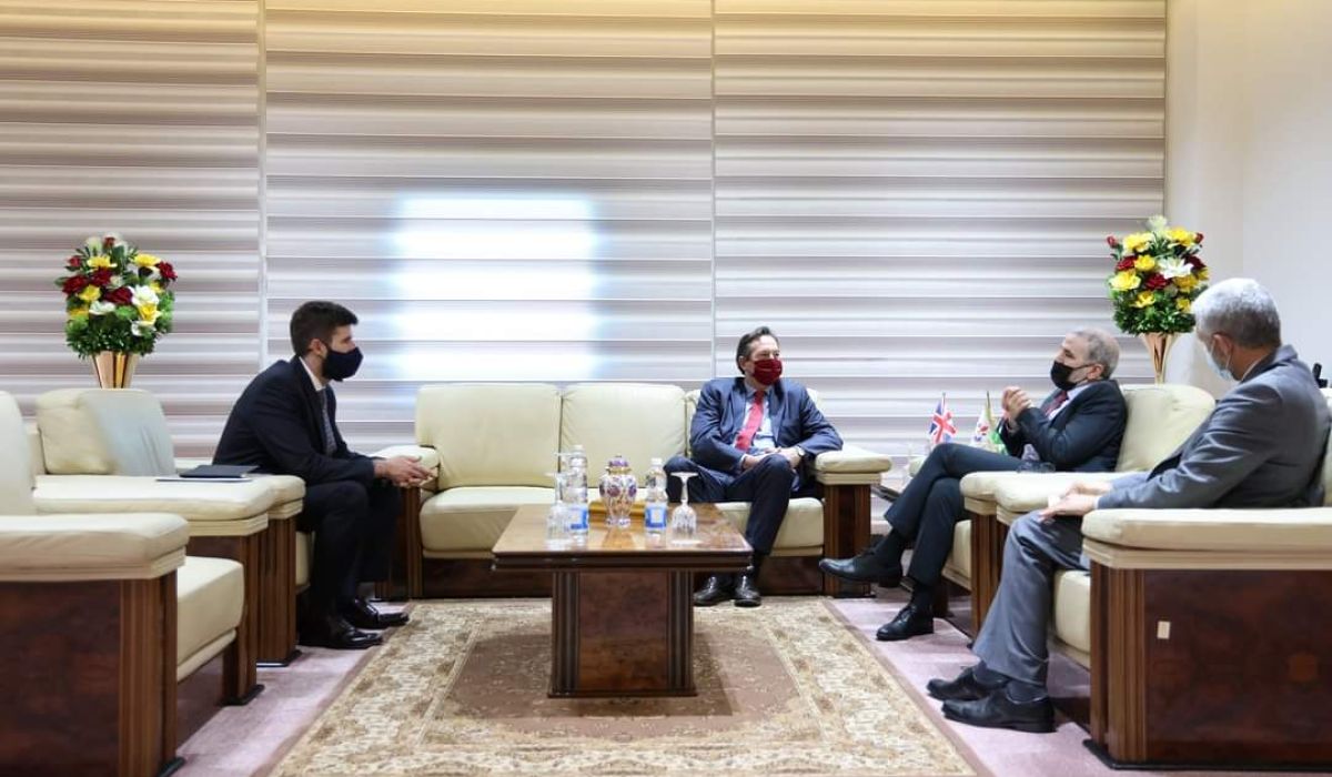 المؤسسة الوطنية للنفط تستقبل سفير المملكة المتحدة لدى ليبيا لدعم الاقتصاد الوطني بالبلاد