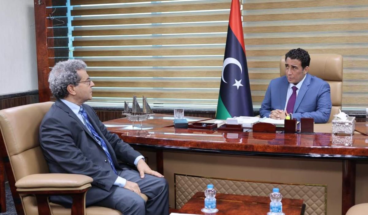 "المنفي" يبحث الإشكاليات والعراقيل التي تواجه قطاع النفط بصفة عامة