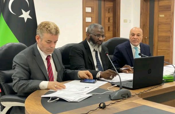 خاص.. السيولة لصدى: وصول شحنة بقيمة 28 مليون إلى مدينة الكفرة مخصصة لفروع عدد من المصارف