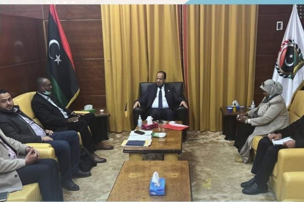 تعرف على أسباب القبض على وزير الصحة