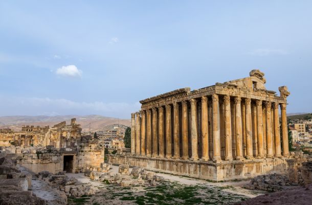 المعونة وحدها لن توقف اللاجئين الفارين إلى شواطئ أوروبا