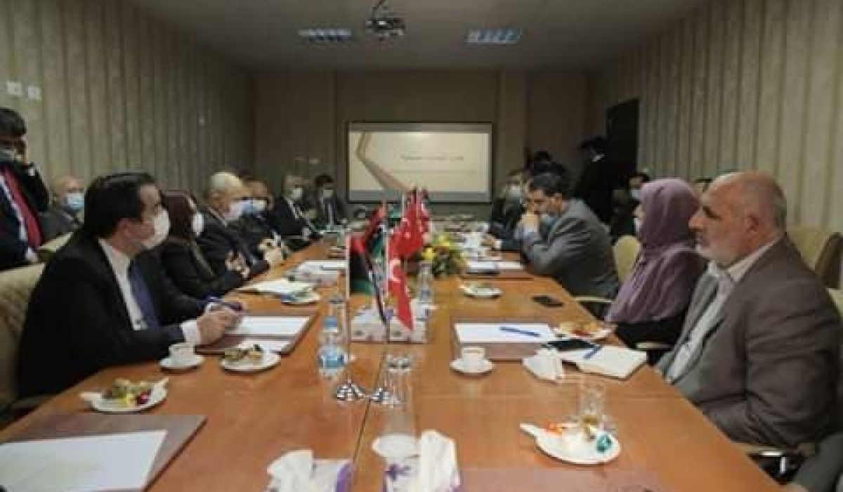 وفد تركي يزور بلدية سوق الجمعة من أجل التعاون التنموي بين البلدين