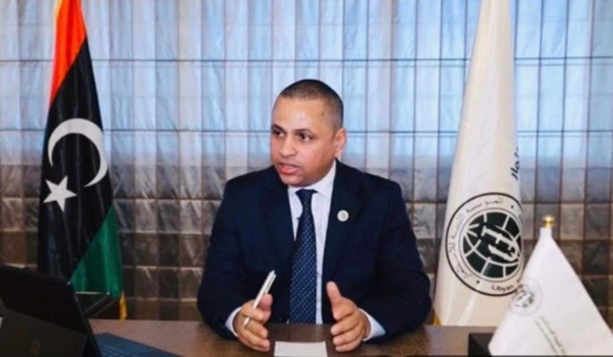 "علي محمود" يؤكد تلقيه تهديدات ورسائل ابتزاز من الأمير البلجيكي لوران