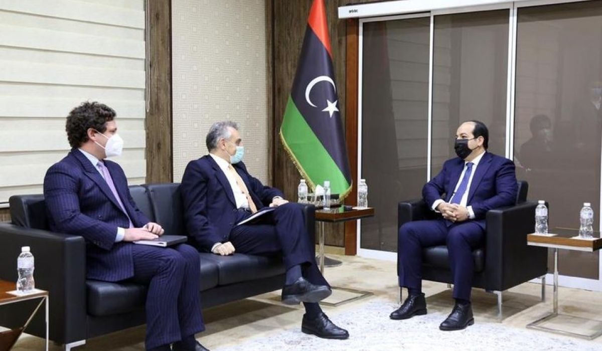 معيتيق يجتمع بالسفير الإيطالي لدى ليبيا