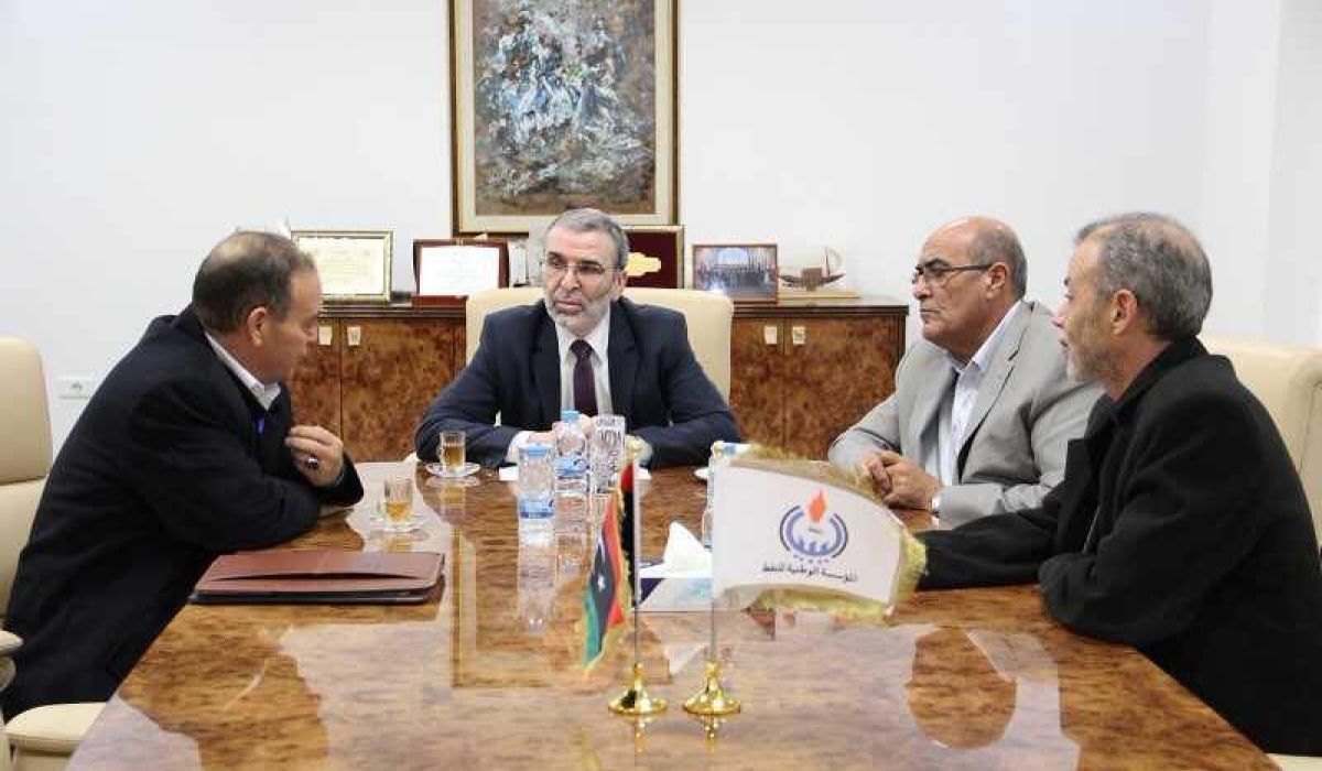 المؤسسة الوطنية للنفط تتابع مشاريع شركة الزاوية