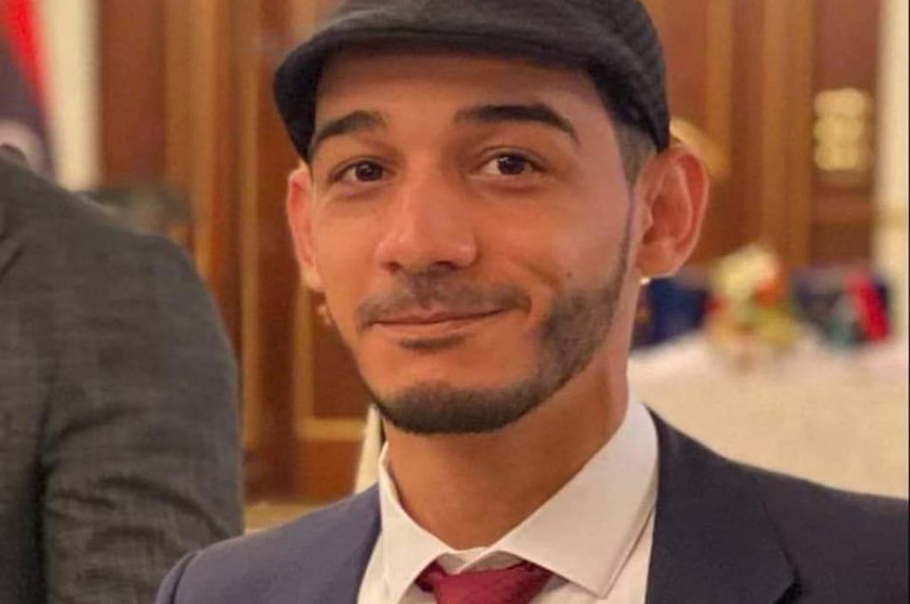 خاص.. مخالفاً لتعليمات الديوان.. "بن عياد" يستبعد الجيل الجديد ويكلف شركة روافد الخاصة بتنفيذ المشاريع بالحقول النفطية .. وهذه التفاصيل ￼