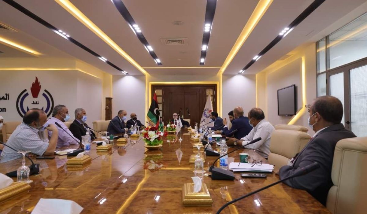 صنع الله يجتمع مع شركة الزاوية لتكرير النفط لمناقشة عدة مواضيع