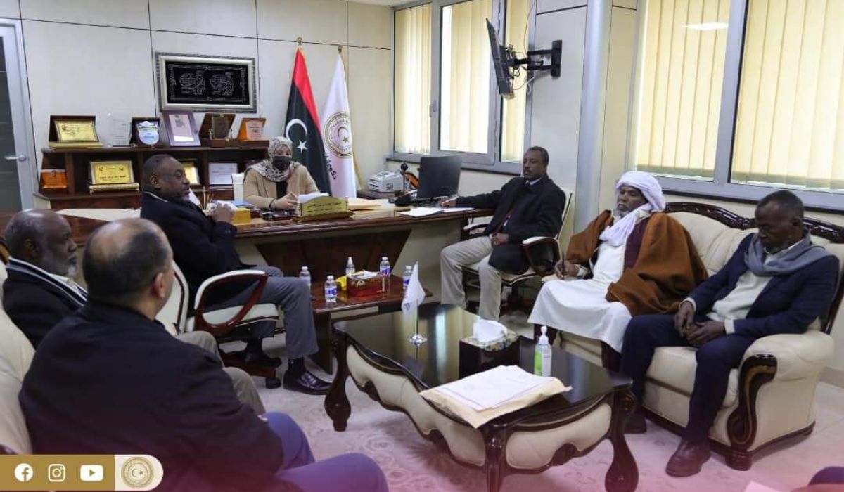"الكيلاني " توضح بأن الوزارة باشرت بالإجراءات لصرف كافة المستحقات المالية لكافة المهجرين والنازحين بمختلف مدن وقرى ليبيا