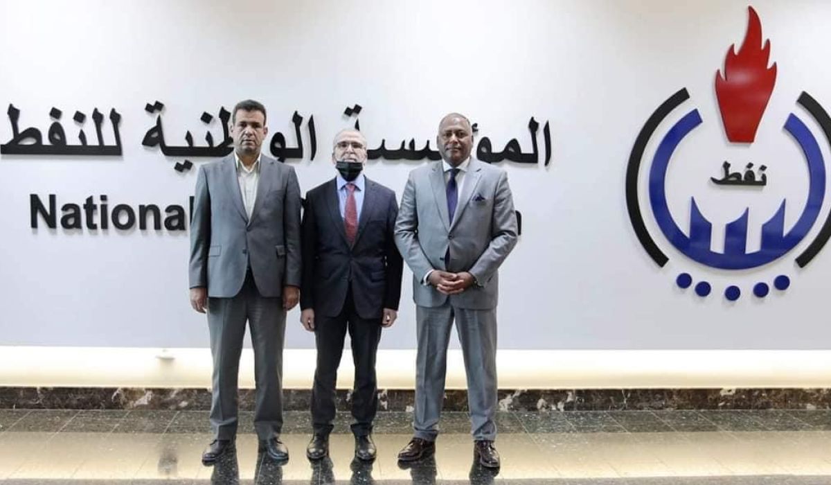 وزير المالية بحكومة الوحدة الوطنية يزور المؤسسة الوطنية للنفط
