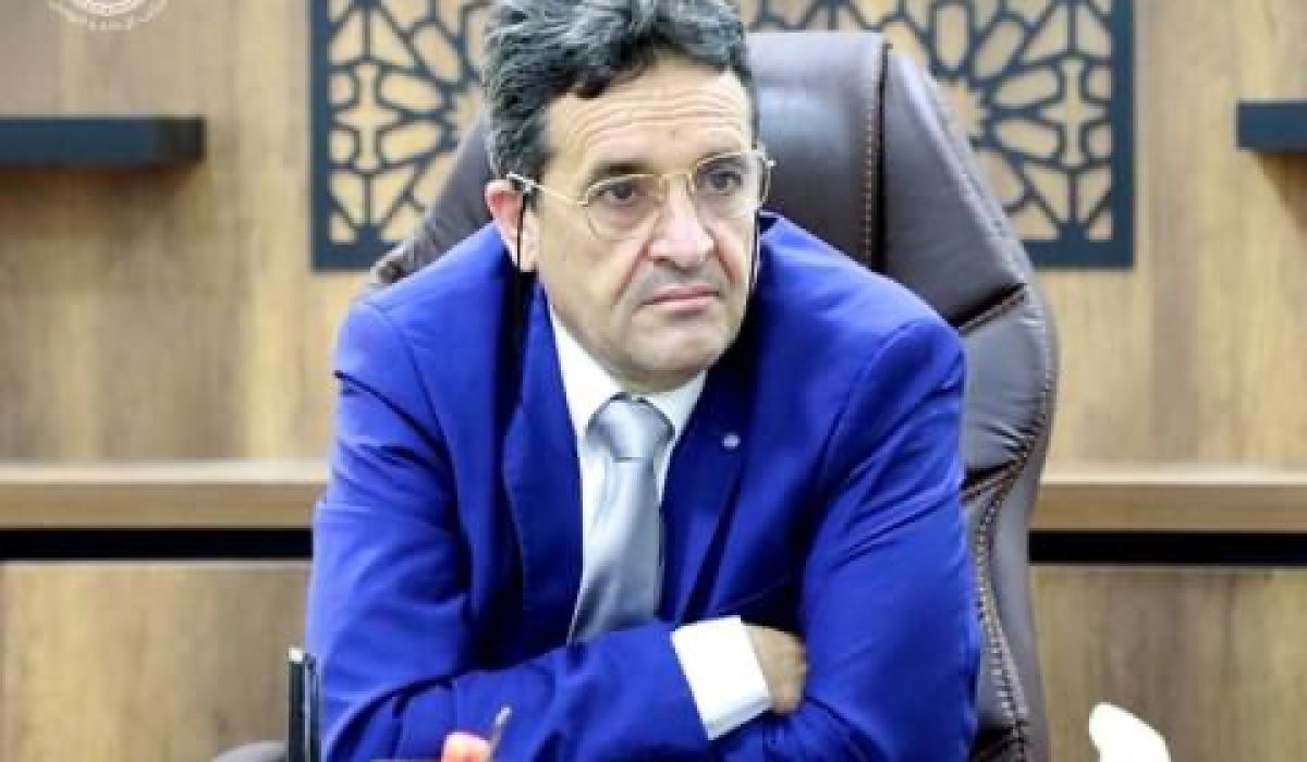 وزير الدولة للشؤون الاقتصادية يلتقي مجموعة من خبراء الاقتصاد بمدينة بنغازي