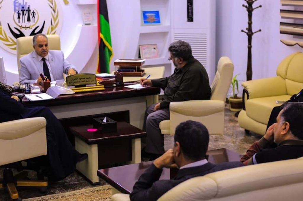 وزارة المالية والتخطيط بالحكومة الليبية المؤقتة تطالب بالإفراج عن مرتبات "الازدواجية الإدارية"