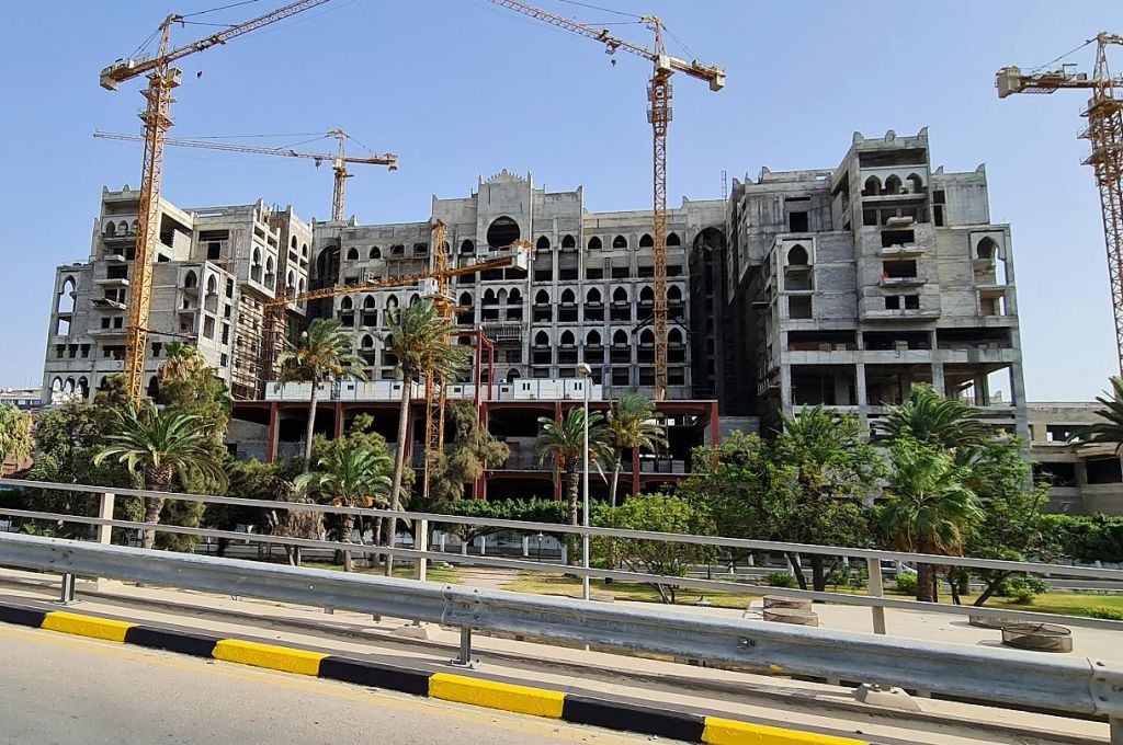 صنع الله يبحث مع "ويليامز" أوضاع قطاع النفط والصعوبات والتحديات التي مر بها خلال الفترة الماضية