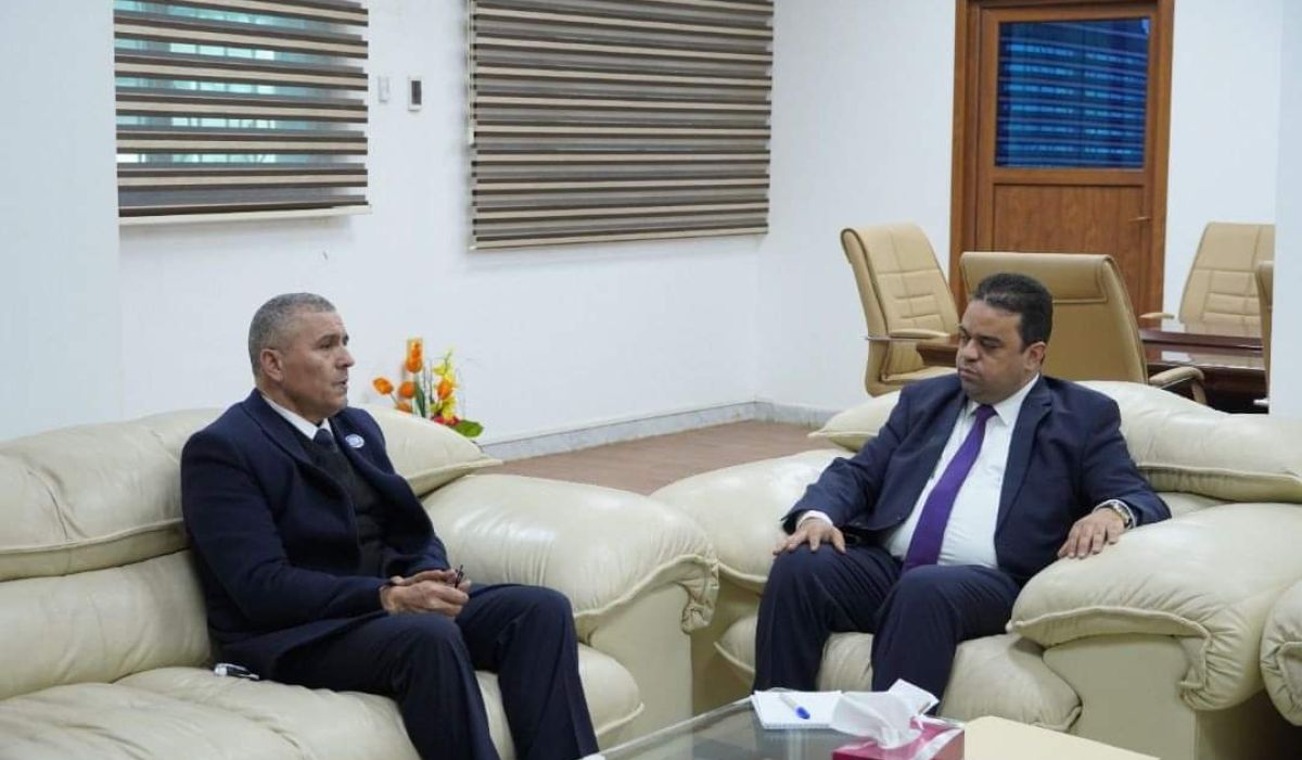 وزير العمل والتأهيل يبحث مع مصلحة الجوازات والجنسية ملف تنظيم سوق العمل وآليات دخول العمالة الأجنبية للبلاد