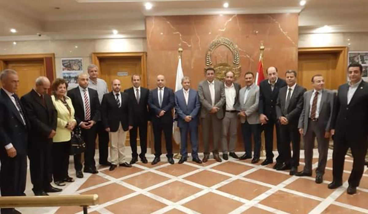 عصر يناقش مع الغرفة المصرية عددا من الملفات الاقتصادية
