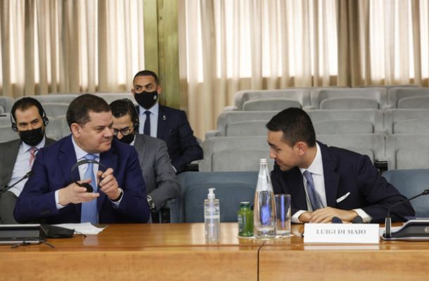 بوريس جونسون يتهم بالخيانة بعد انتهاء اجتماعه بالدبيبة في داونينج ستريت .. بلفاست تيليقراف تكشف التفاصيل