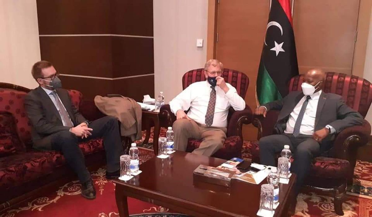 وزير العمل والتأهيل يستقبل نائب رئيس وكالة الأمم المتحدة للهجرة في ليبيا