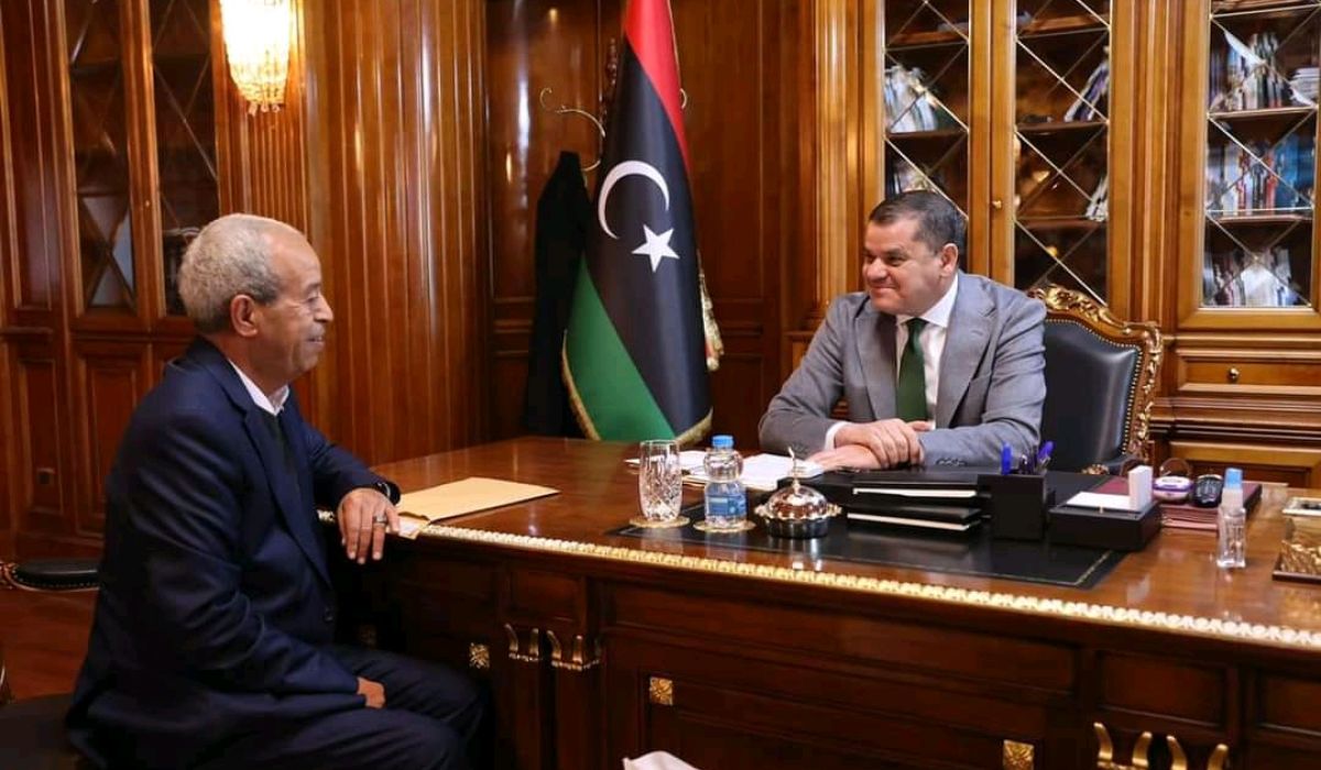 الدبيبة يوجه تعليماته لجهاز تطوير المباني الإدارية بتسليم نتائج الحصر للجان جبر الضرر المتعلقة بمدينة تاورغاء