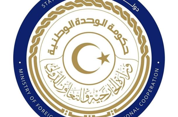 الخليج العربي للنفط تبحث المشاكل والعراقيل التي تواجه حقل الحمادة