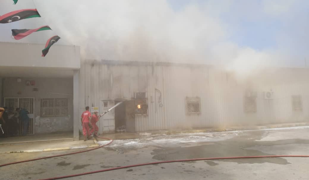 اندلاع حريق بمخازن الأدوية بمصحة النفط بطرابلس