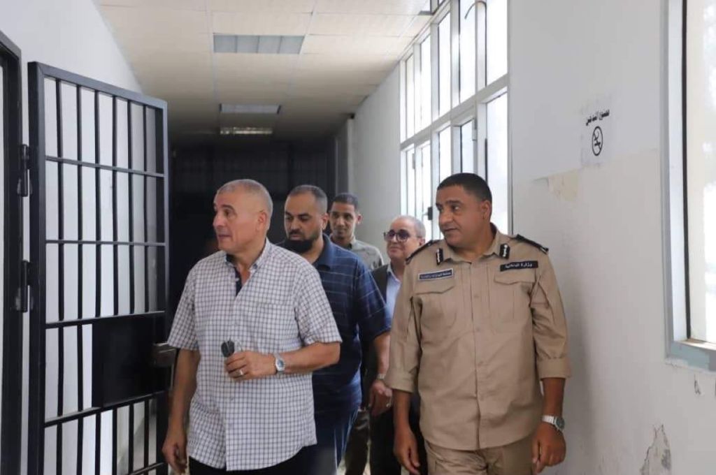 العمل والتأهيل تستلم أعمال لجنة التعيينات الصادرة عن الحكومة الليبية المؤقتة