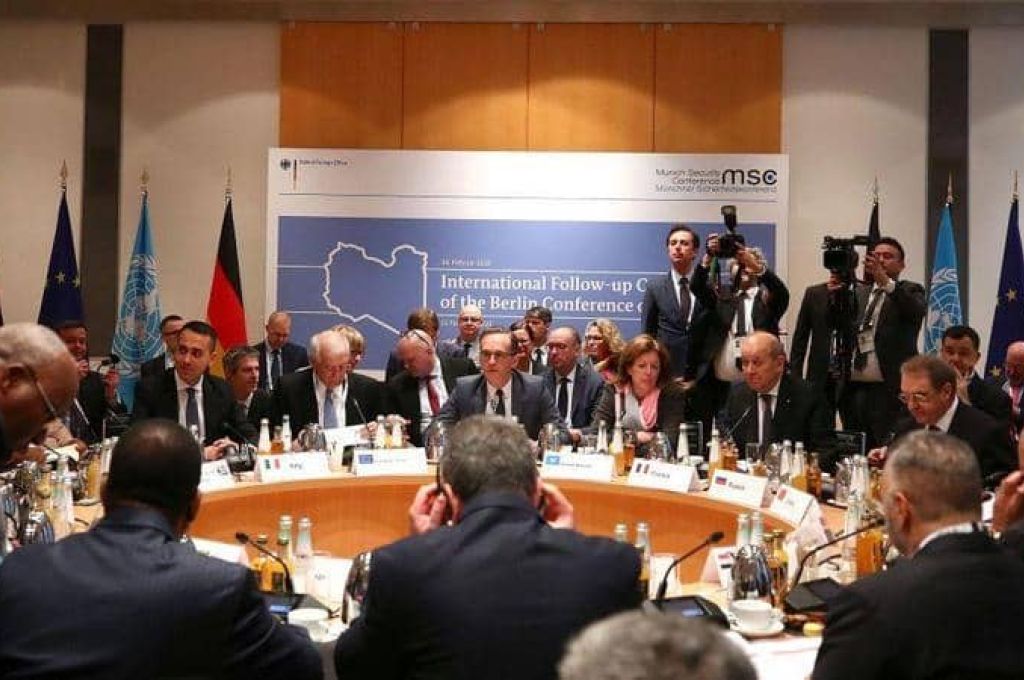 "بومطاري" يجتمع مع مجلس إدارة شركة الحديد والصلب لمناقشة المشاكل التي تواجه الشركة