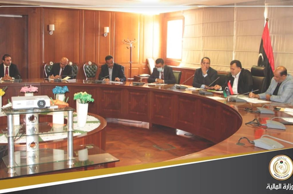 "الذيب" يناقش كيفية تأمين وحماية المنشآت النفطية