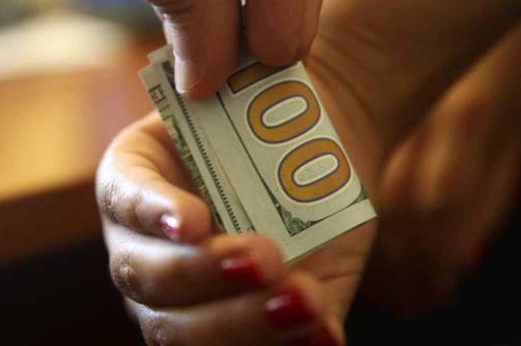 "الشائبي" يوضح ما سيكون عليه الوضع بعد قرار تعديل سعر الصرف