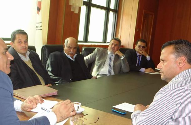 الوطنية للنفط تناقش مشاريع التطوير وأوضاع العاملين بشركة مليته مع شركة ايني