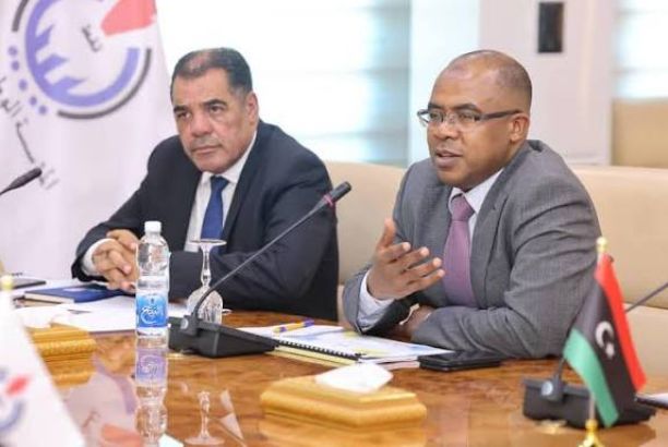 خاص.. "أبوسريويل" يُصرح حيال تفعيل خدمات الصرافة في ليبيا الدوافع والتأثيرات على السوق الموازي وسعر الصرف