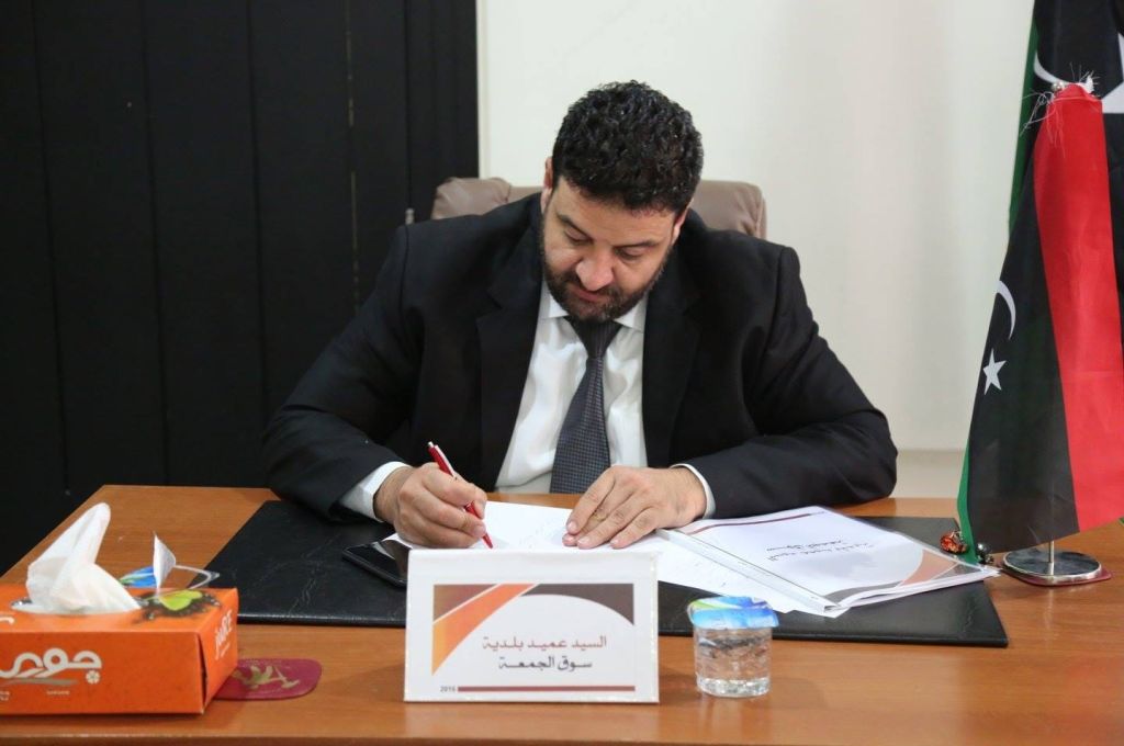 وزير الحكم المحلي يجتمع مع لجنة الإغاثة بغات لمناقشة الأوضاع المعيشية الصعبة