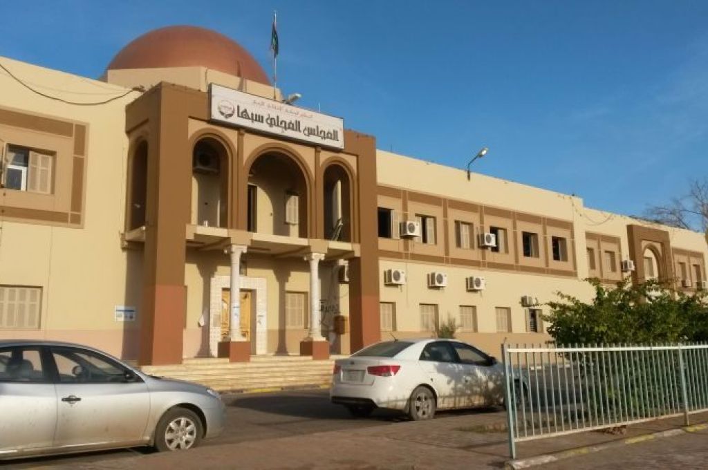 بسبب الحرب.. توقف مصنع السجاد بقصر بن غشير.. و خسائر تلاحقه بسبب تغيير سعر الصرف