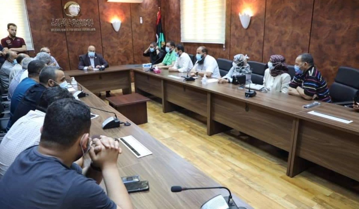 مدير عام المركز الوطني لمكافحة الأمراض يناقش أسباب تأخر صرف الاستحقاقات المادية لفرق الرصد بالمنطقة الغربية