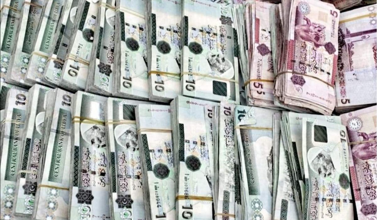 رفع سقف السحب إلى 10 آلاف دينار ليبي بمصرف التجاري الوطني فرع سرت