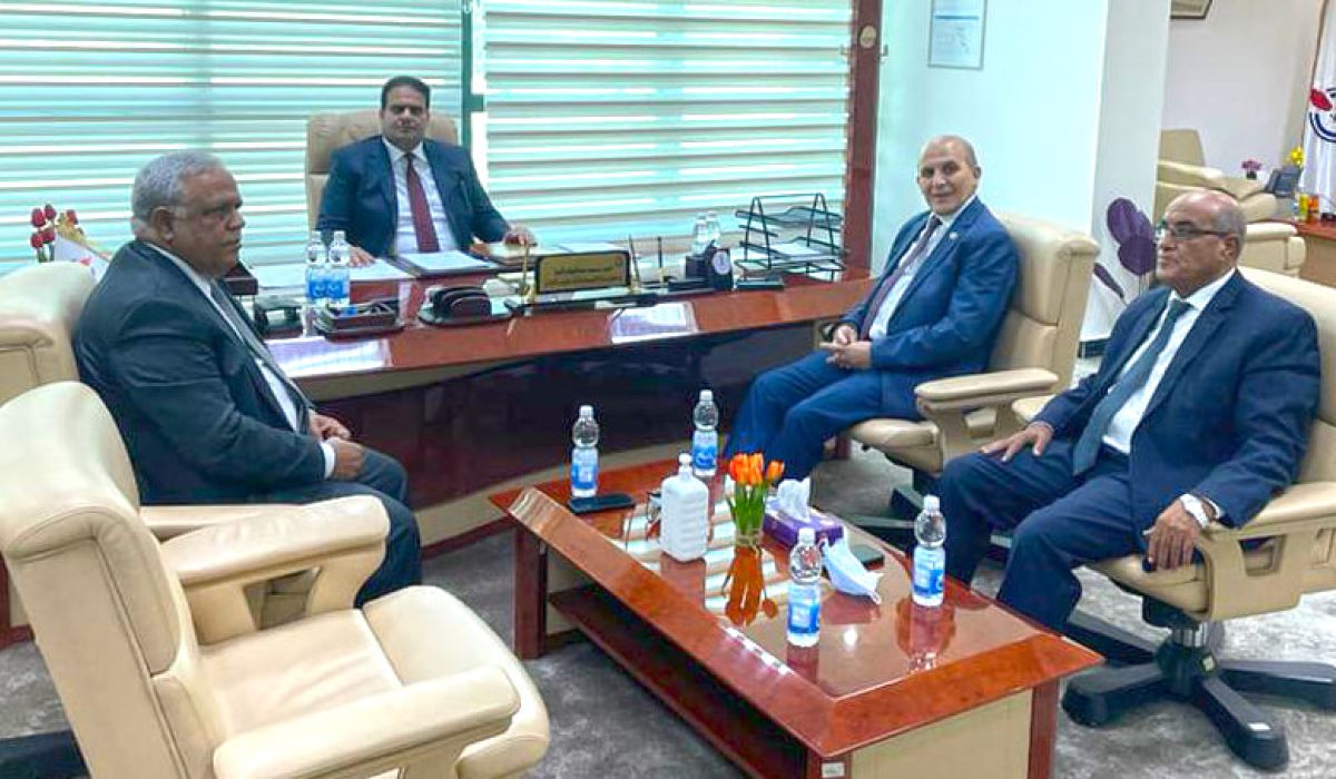 العبار يجتمع مع رئيس مجلس إدارة المؤسسة الوطنية للنفط المكلف لمناقشة نشاط المؤسسة