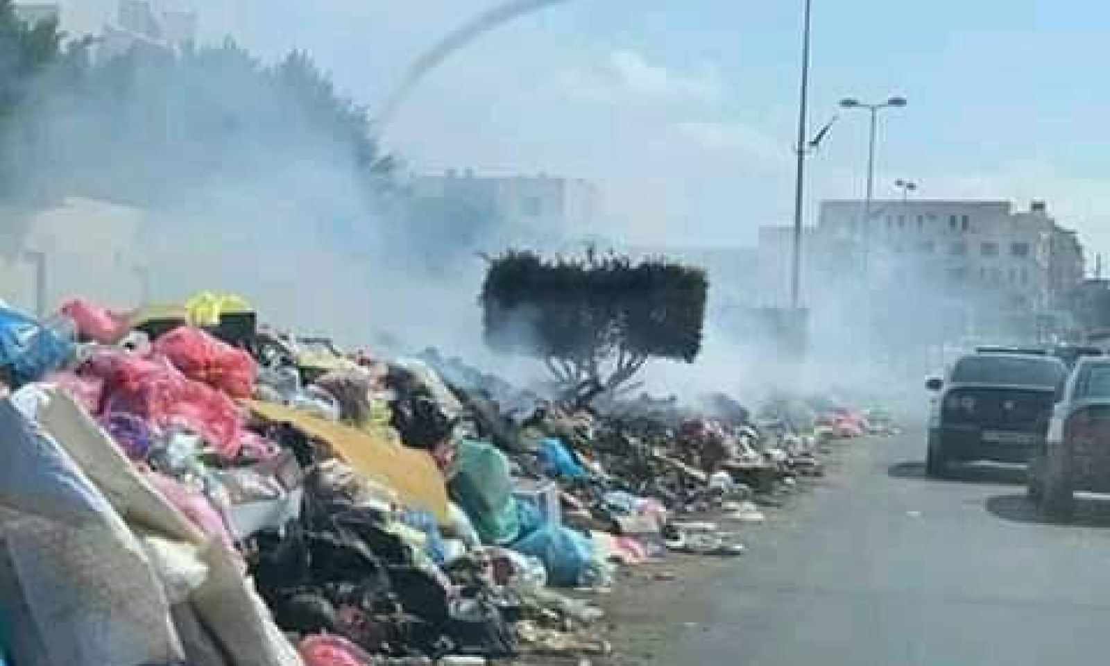التليب يكتب: "دولة العجلة المربعة" وأزمة القمامة