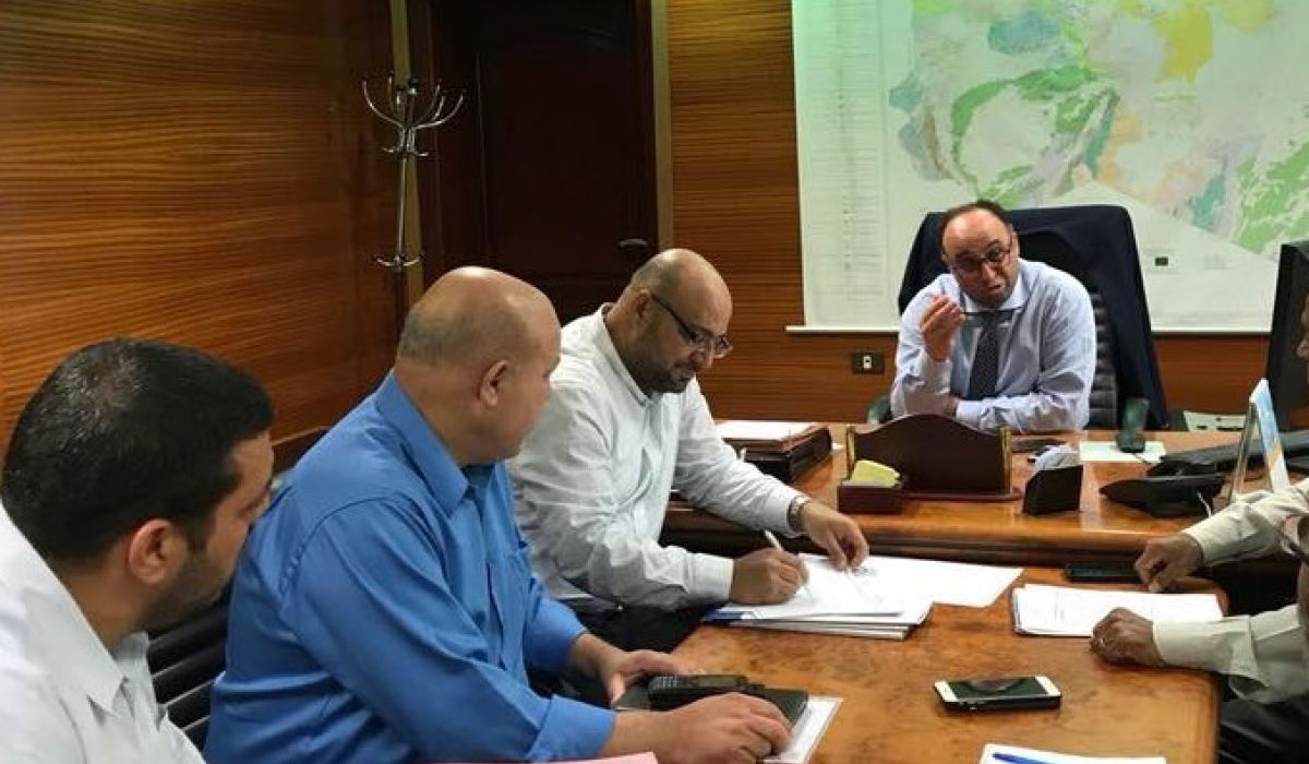 توريد أضاحي العيد محور اجتماع وزير الاقتصاد ومسؤولي الإدارات بالوزارة