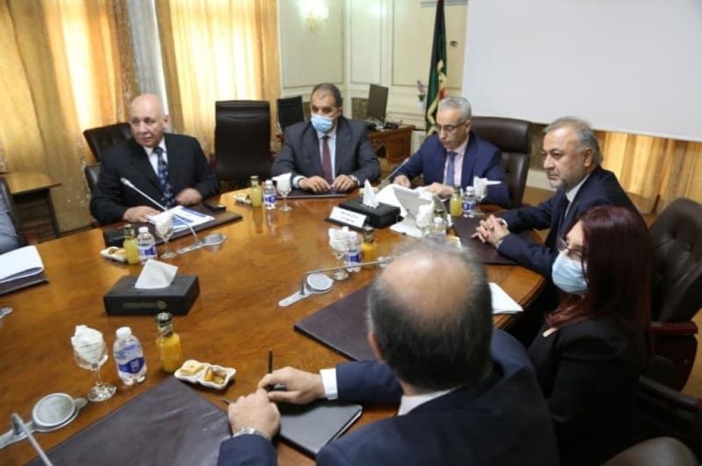 اجتماع بين وكيل وزارة المواصلات لشؤون الديوان والنقل البحري وشركة مليتة للنفط والغاز