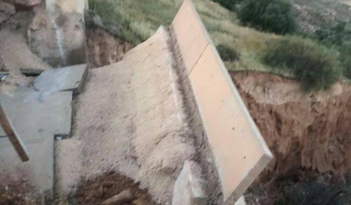 سقوط جزء من الطريق السريع ببلدية غريان بعد تحذيرات عدة للمسؤولين