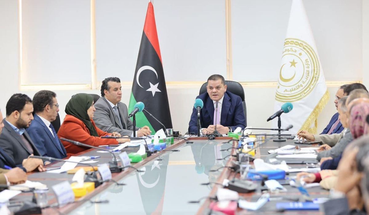 "الدبيبة" يقوم باستعراض المشاكل التي تواجه العملية التعليمية