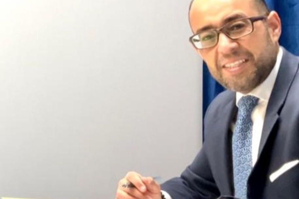 أفريكا إنتلجنيس: إبرام عقود نفطية بين بولندا والوطنية للنفط