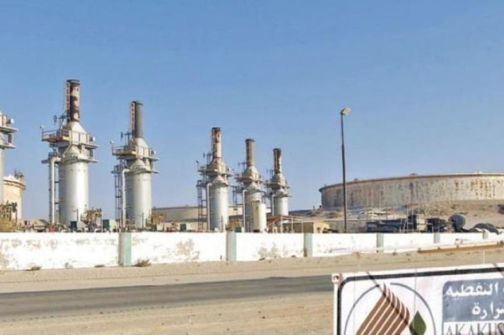 رويترز: مؤسسة النفط تُقلص الإنتاج في حقلي الشرارة والفيل